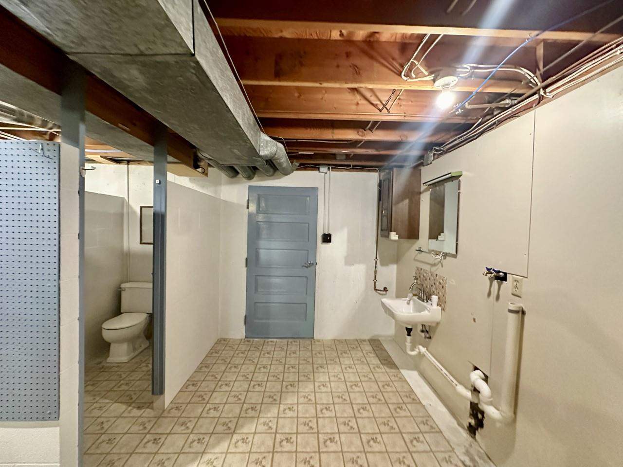 Property Photo 40