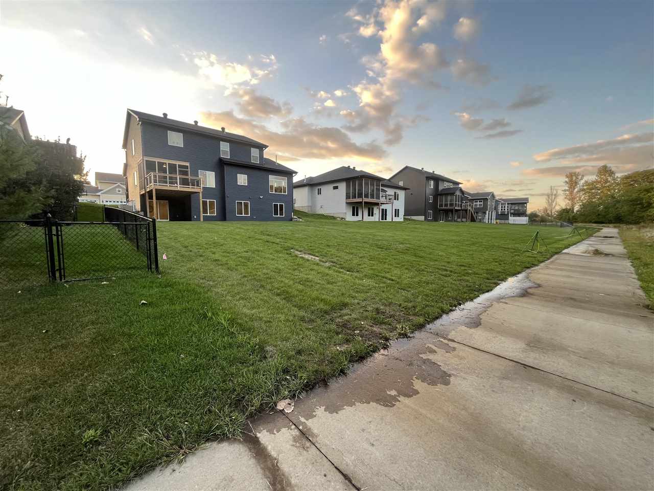 Property Photo 32