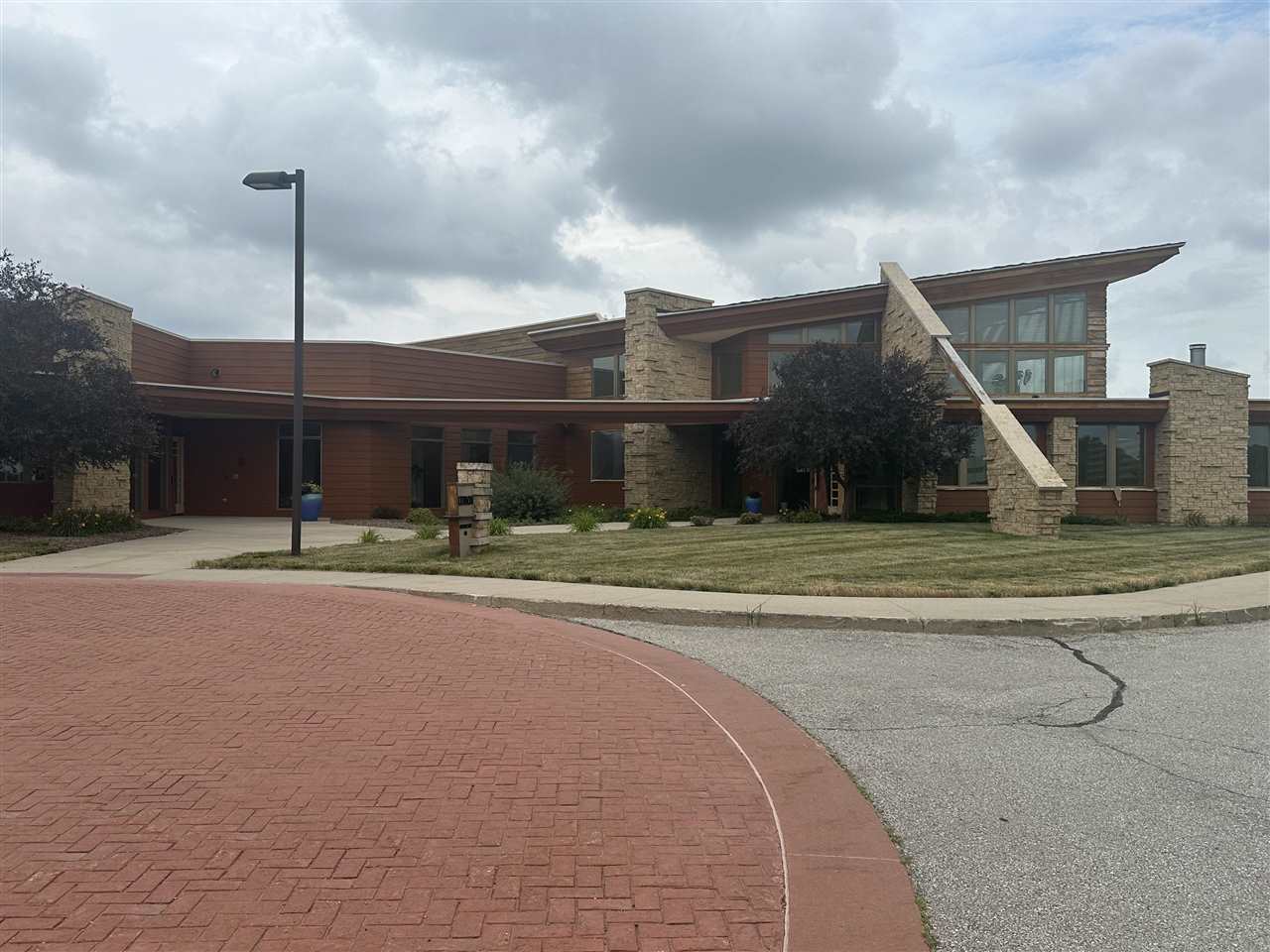 3273 Ridgeway Dr #C Coralville IA 52241