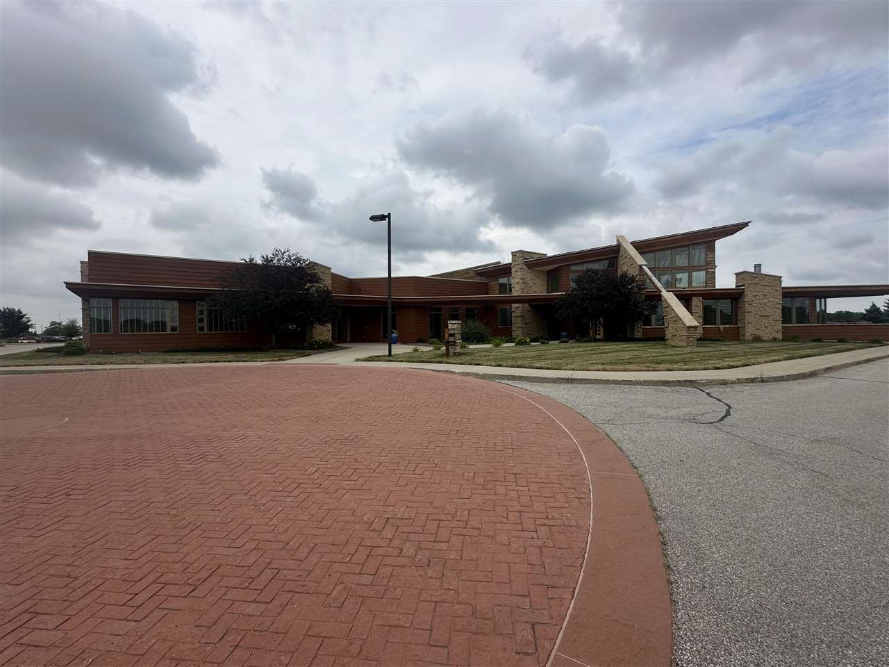 3273 Ridgeway Dr #C Coralville IA 52241