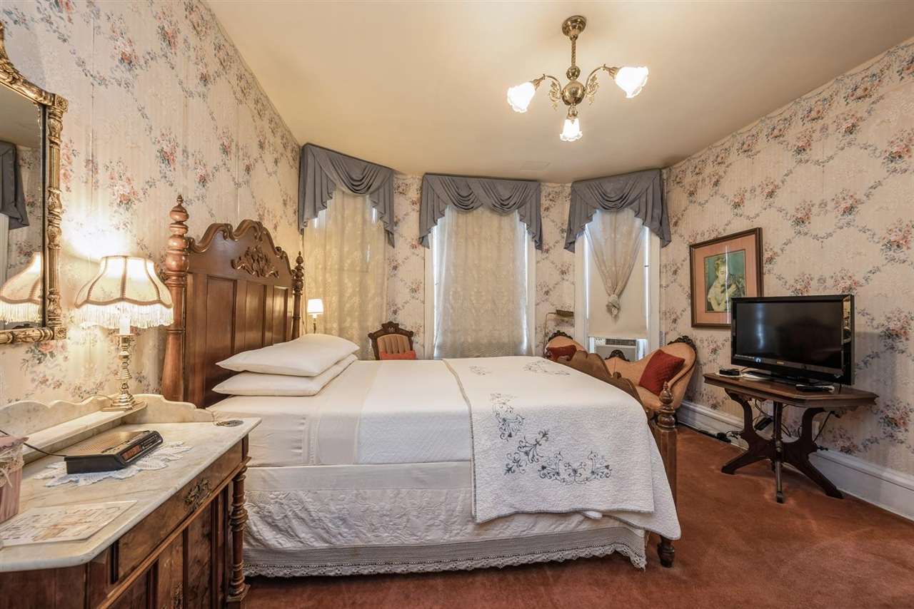 Property Photo 28