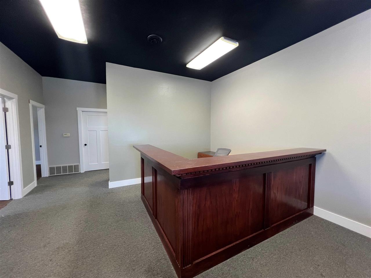1110 Hawkeye Dr #A Hiawatha IA 52233