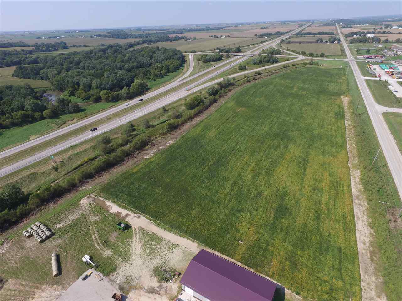 5231 Oak Crest Hill Rd SE Hills IA 52235