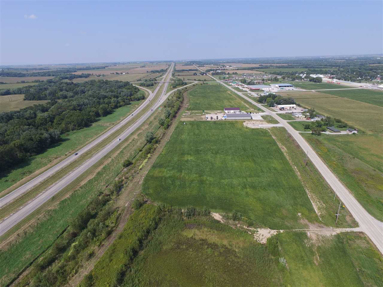 5231 Oak Crest Hill Rd SE Hills IA 52235