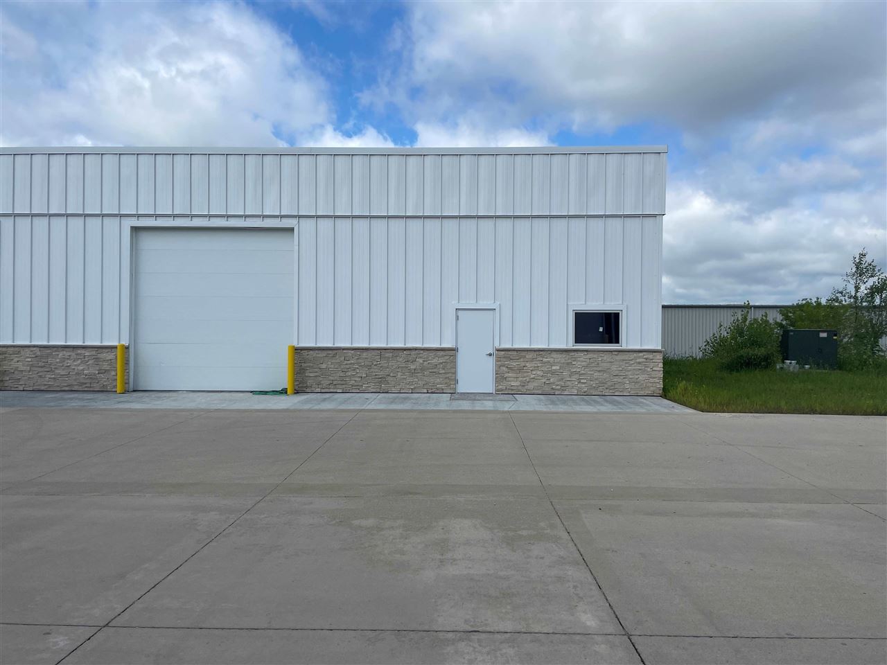6900 Partners Ave #B2 #100 Marion IA 52302