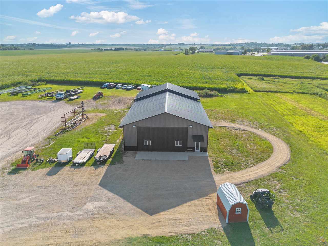 901 E South St Tipton IA 52772