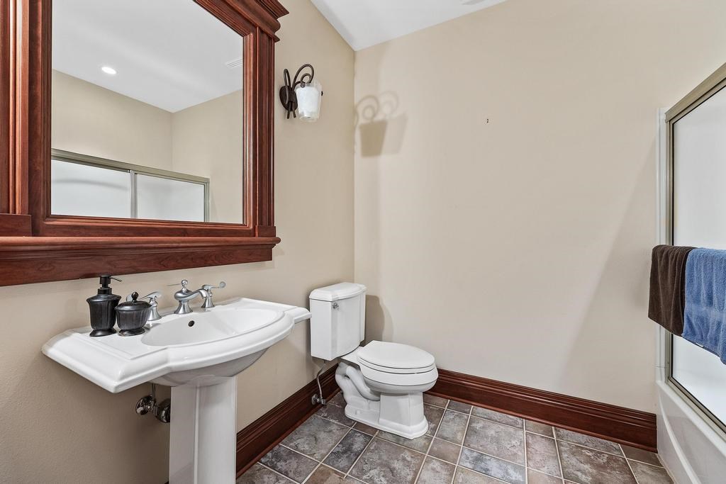 Property Photo 68