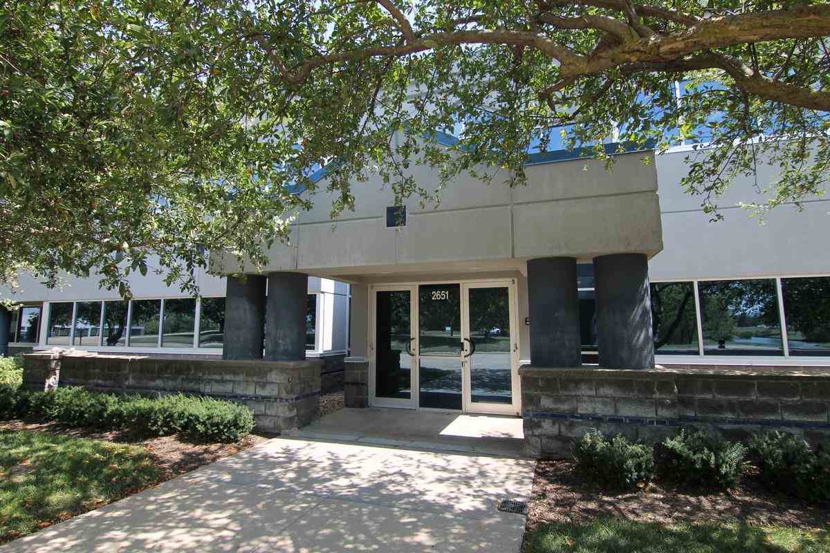 2651 Crosspark Rd #2B Coralville IA 52241