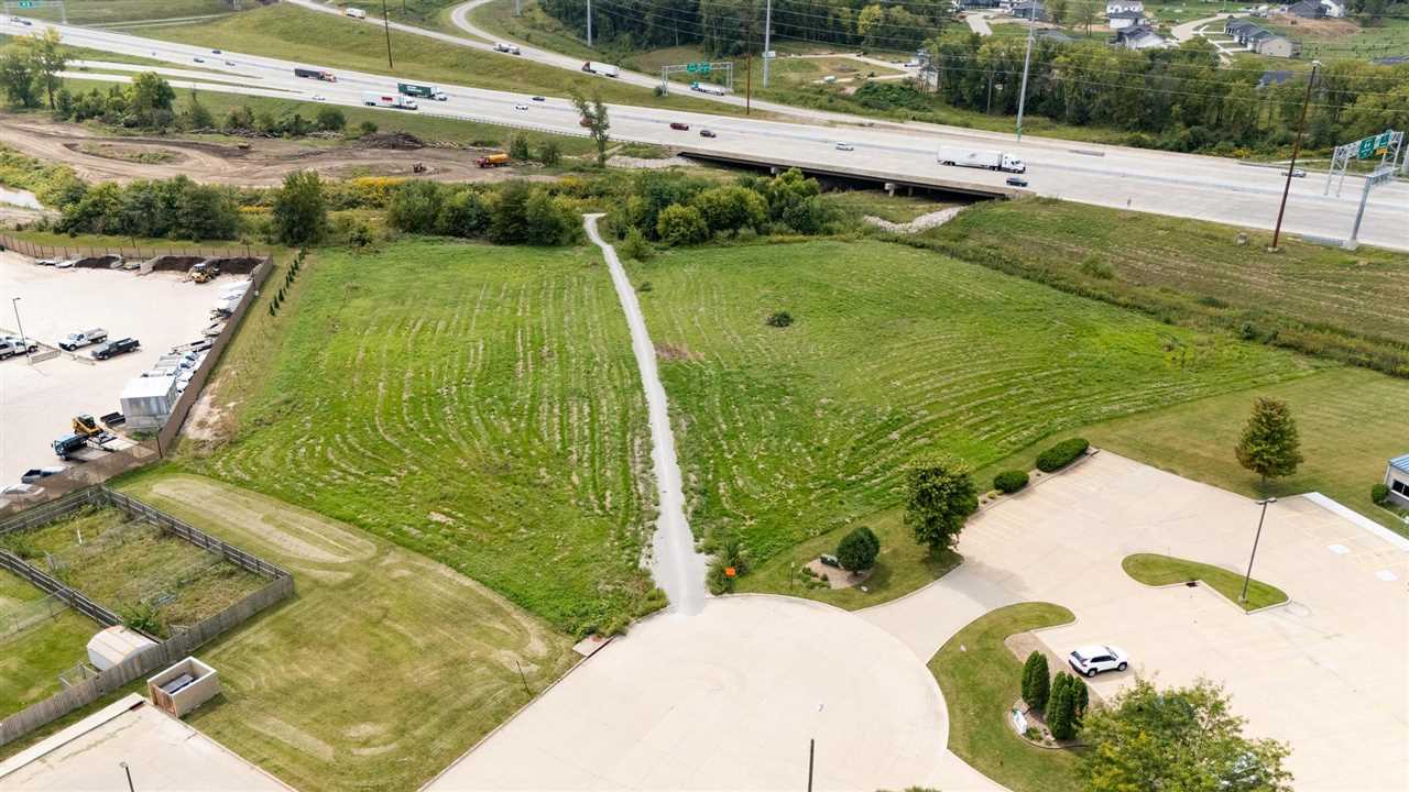 4120 Westcor Ct Coralville IA 52241