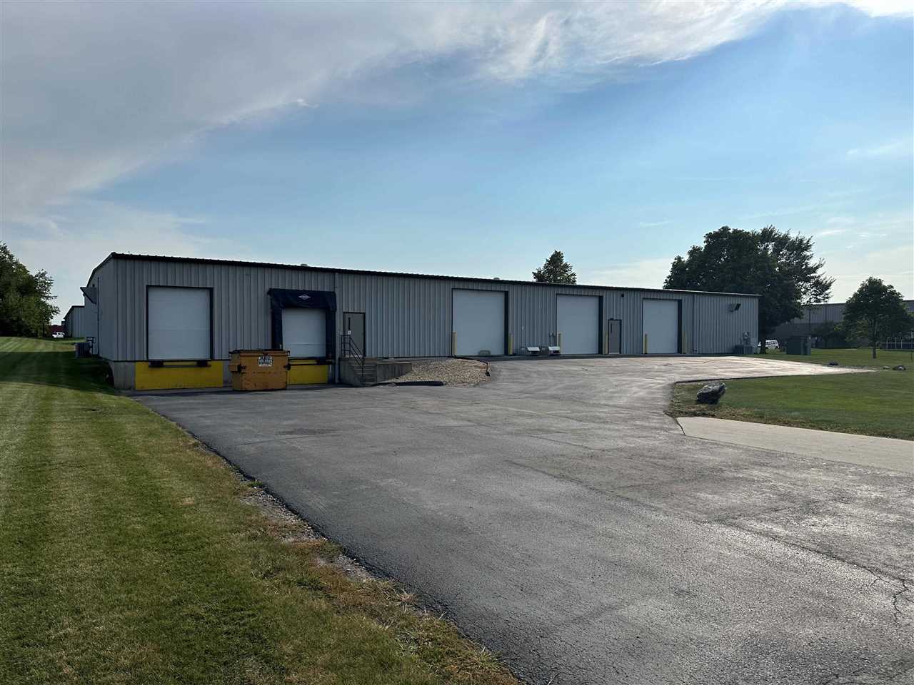 1465 Sherman Rd Hiawatha IA 52233
