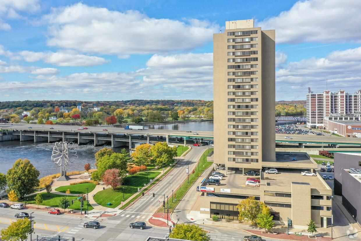 100 1st Avenue NE ##116 CedarRapids IA 52401