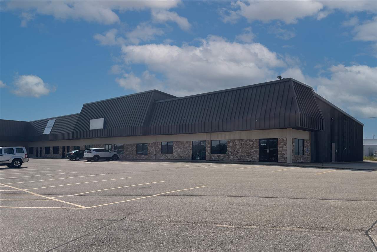 2345 Blairs Ferry Rd NE #C & D CedarRapids IA 52402