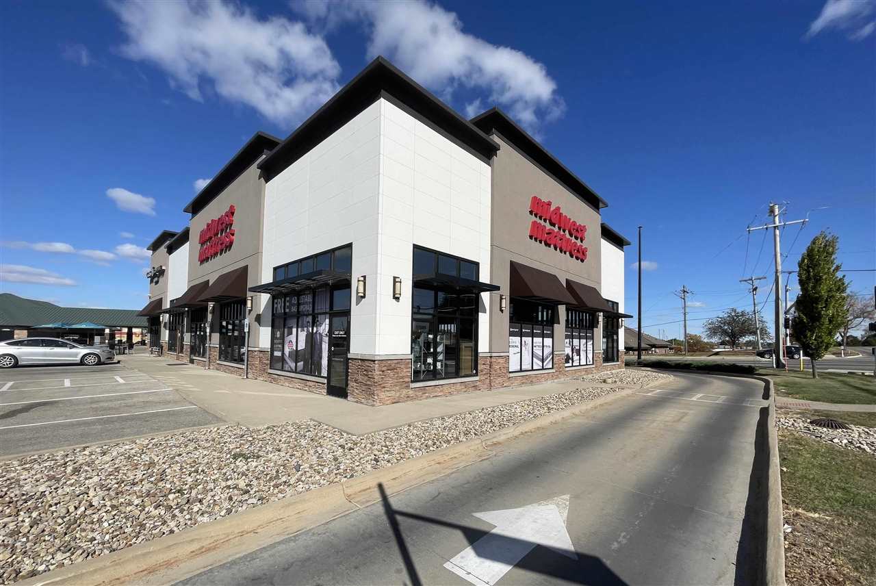 2870 Edgewood Rd SW #200 CedarRapids IA 52404
