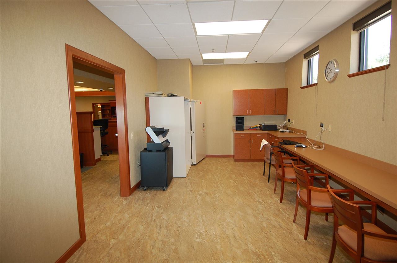 Edge Realty Group 640 Hwy 1 W, Iowa City