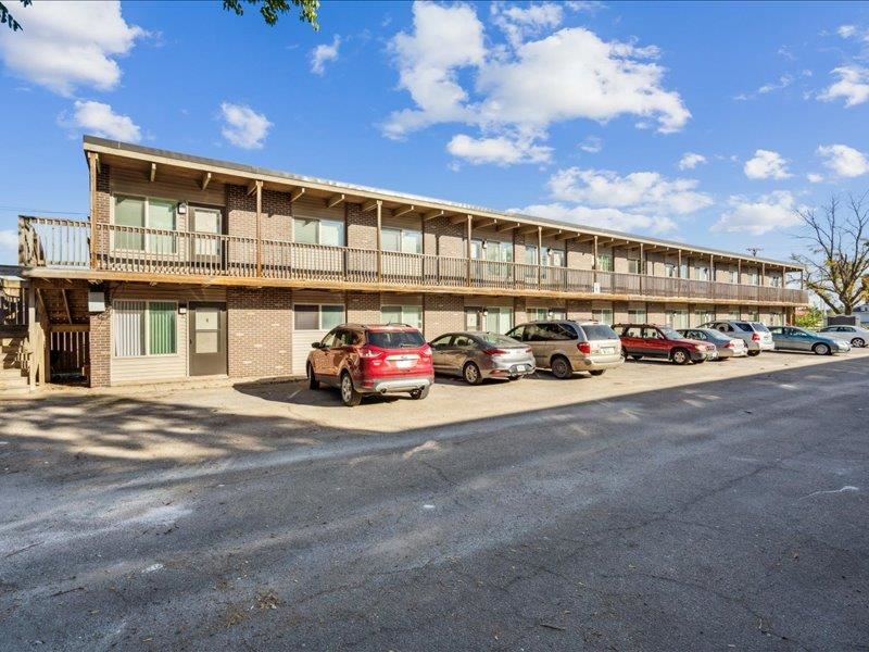 120-126 NE 32nd Street CedarRapids IA 52402