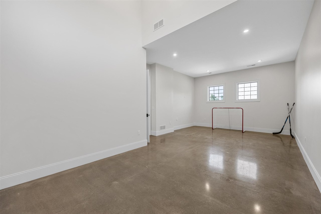 Property Photo 70