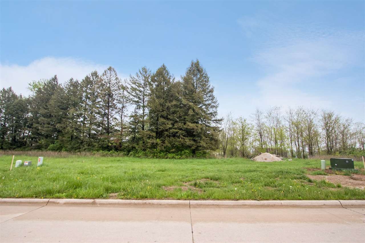 2941 Pine Hill Trce Coralville IA 52241