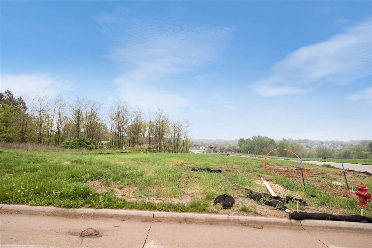 2941 Pine Hill Trce Coralville IA 52241