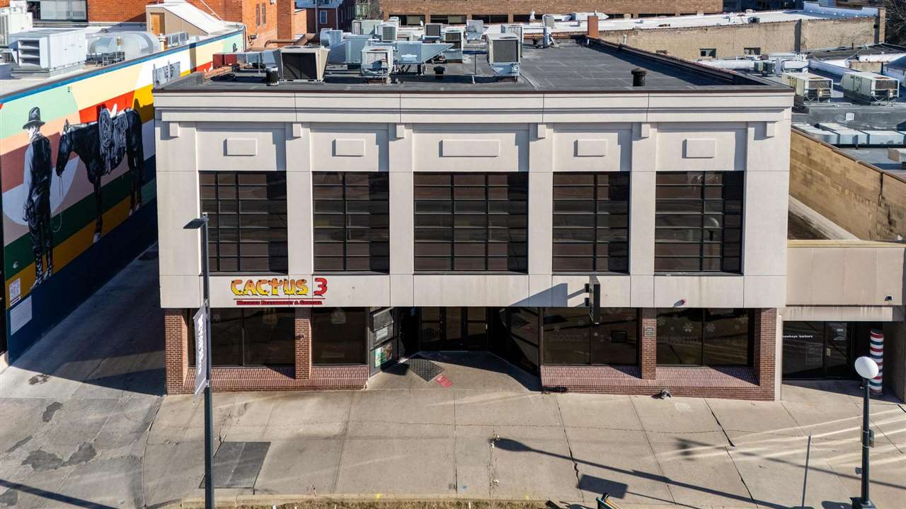 118 S Clinton St IowaCity IA 52240