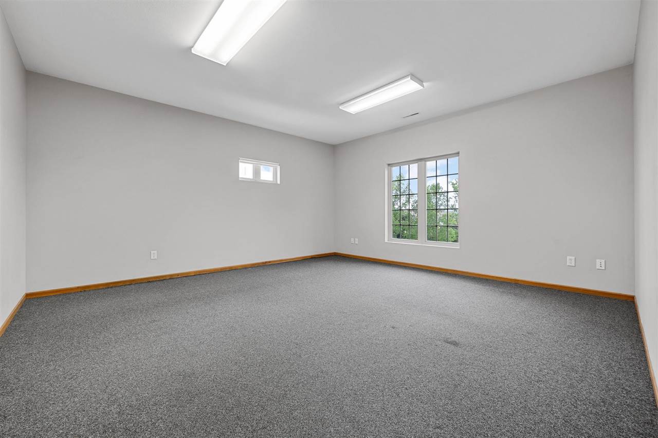2461 10th St Unit #302 Coralville IA 52241