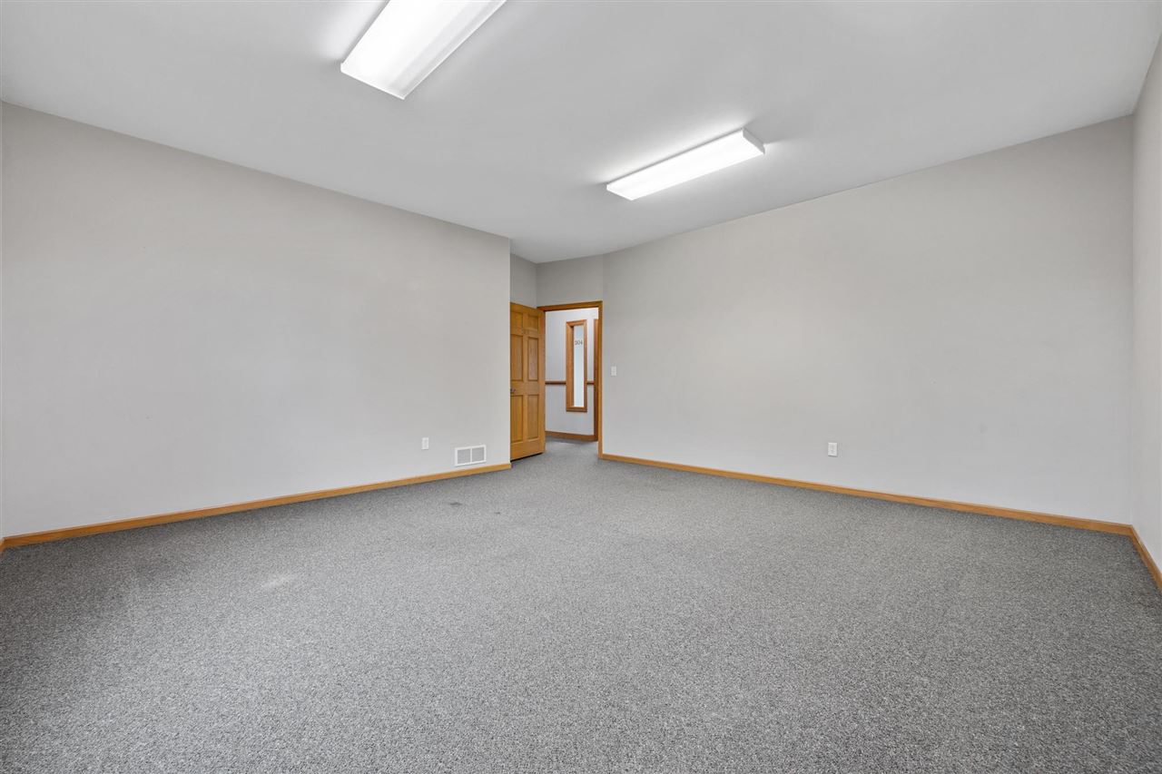 2461 10th St Unit #302 Coralville IA 52241