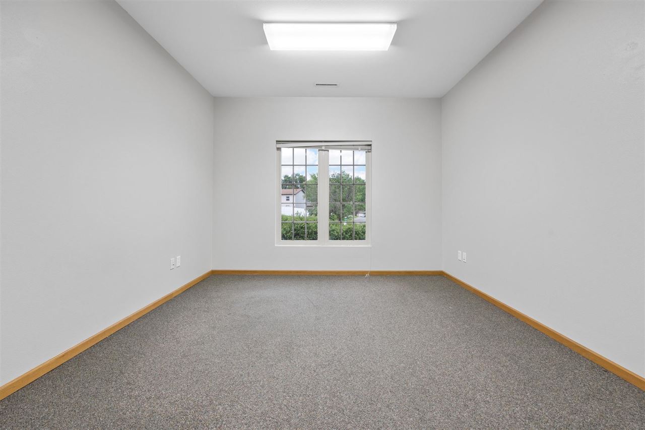 2461 10th St Ste #306 Coralville IA 52241