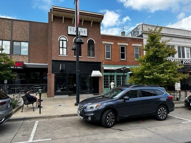 124 E Washington Street IowaCity IA 52240