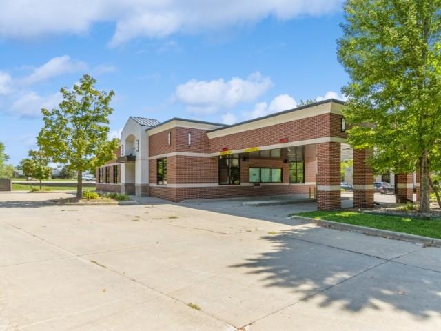 551 Westbury Dr IowaCity IA 52245