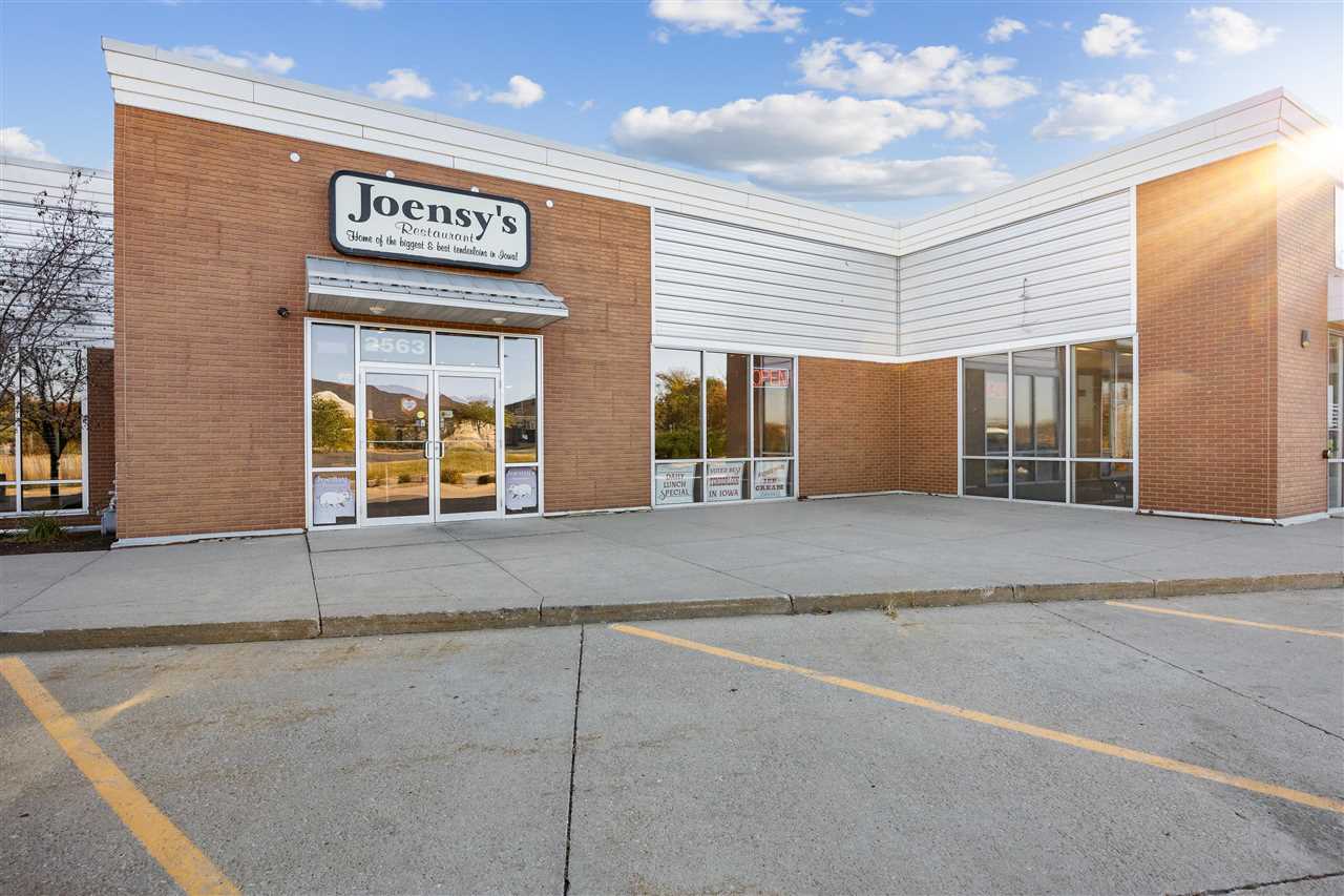 2563 N Dodge St IowaCity IA 52245