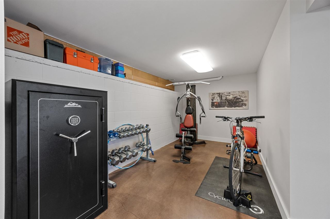 Property Photo 36