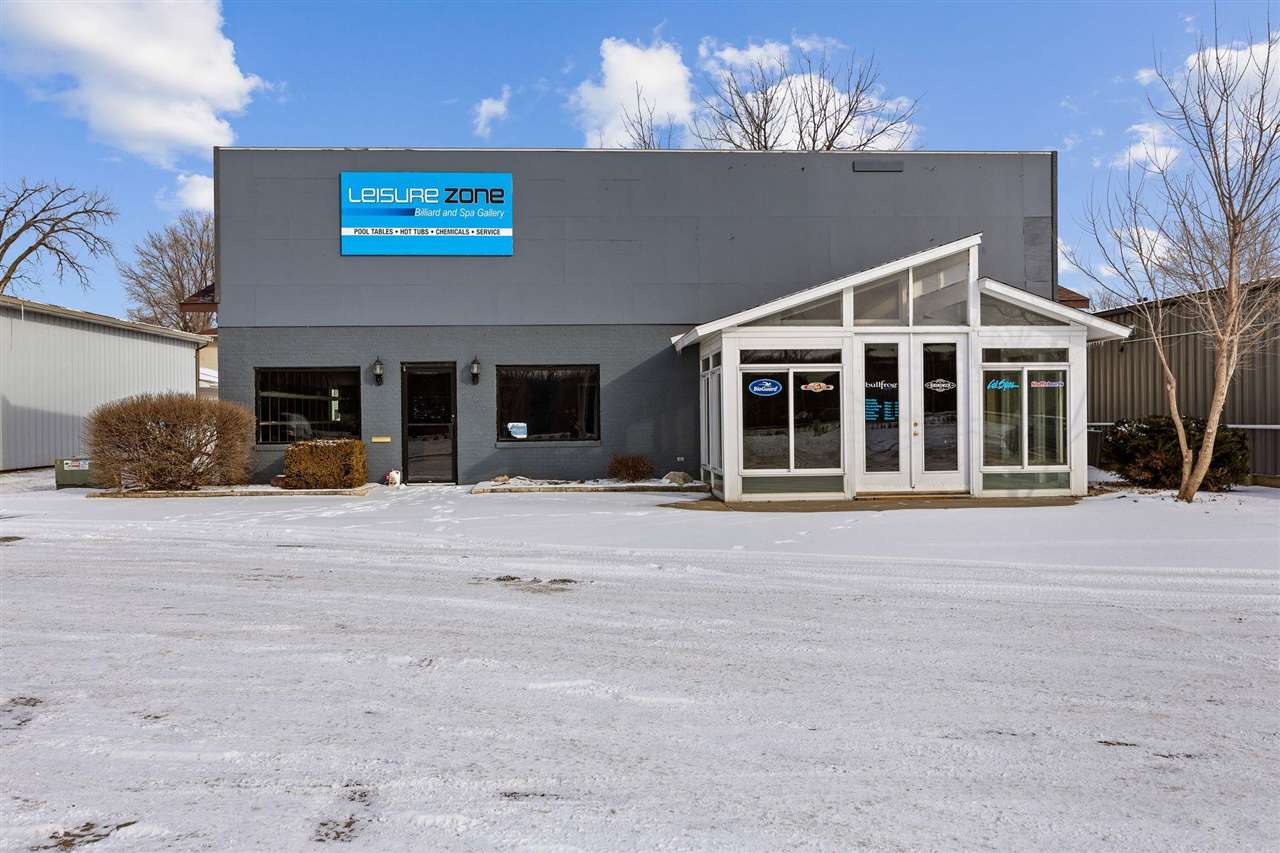1723 2nd St Coralville IA 52241