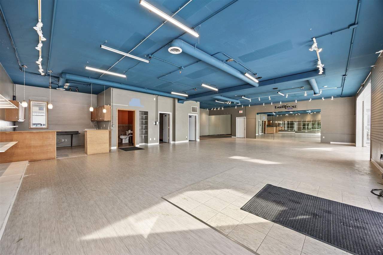 1723 2nd St Coralville IA 52241