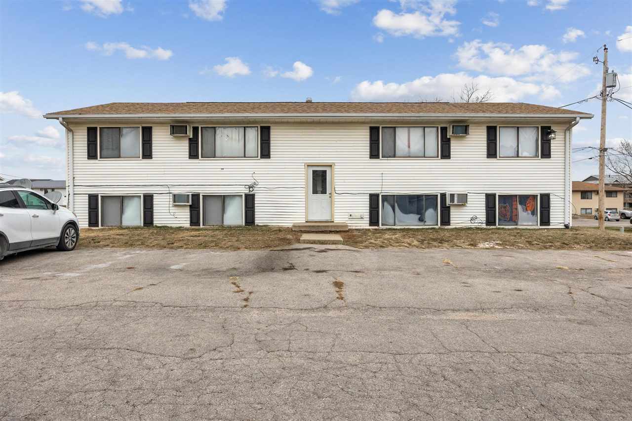 755 Brandon Ave Hiawatha IA 52233 Image