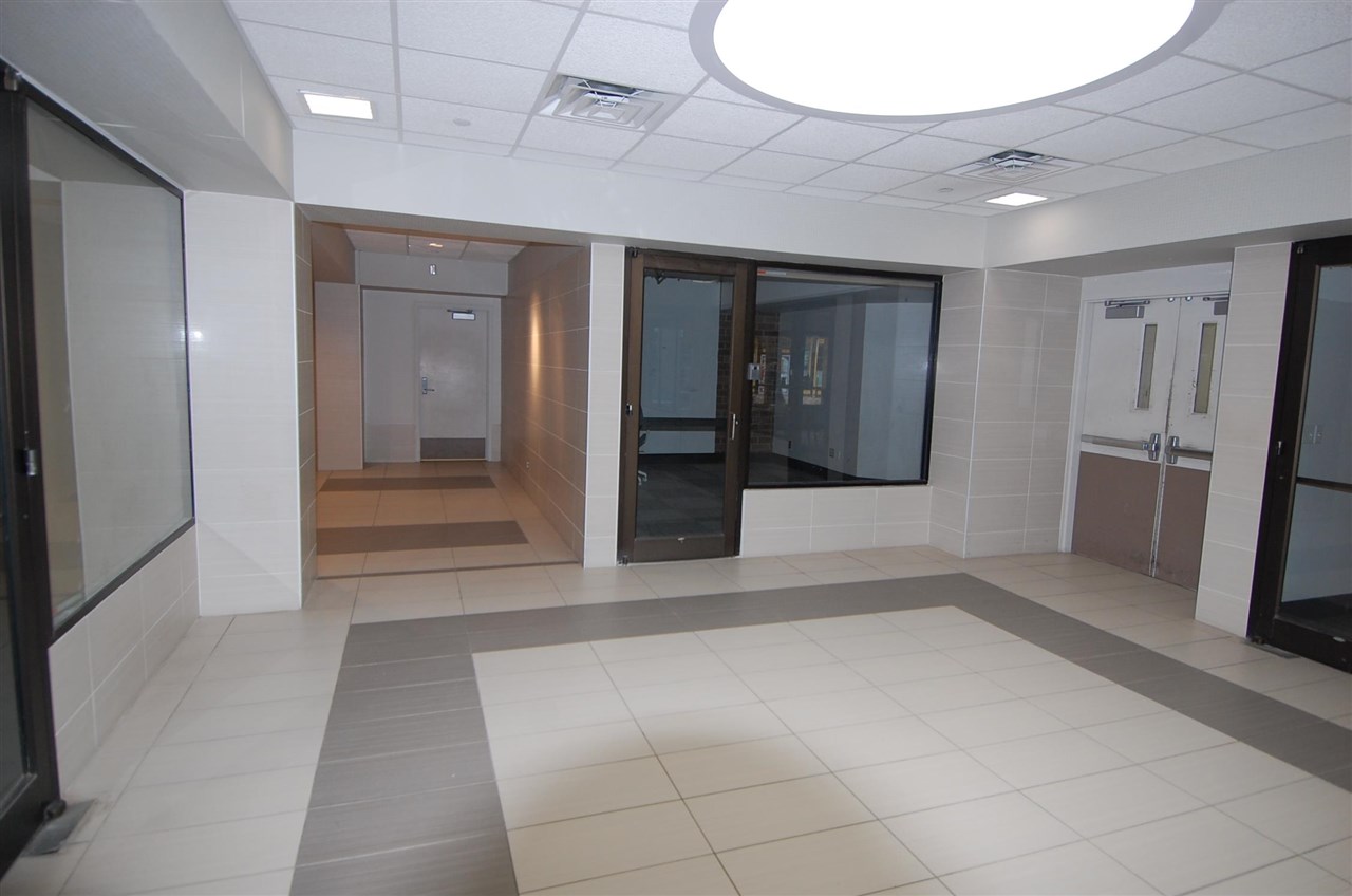 125 S Dubuque St #B IowaCity IA 52240