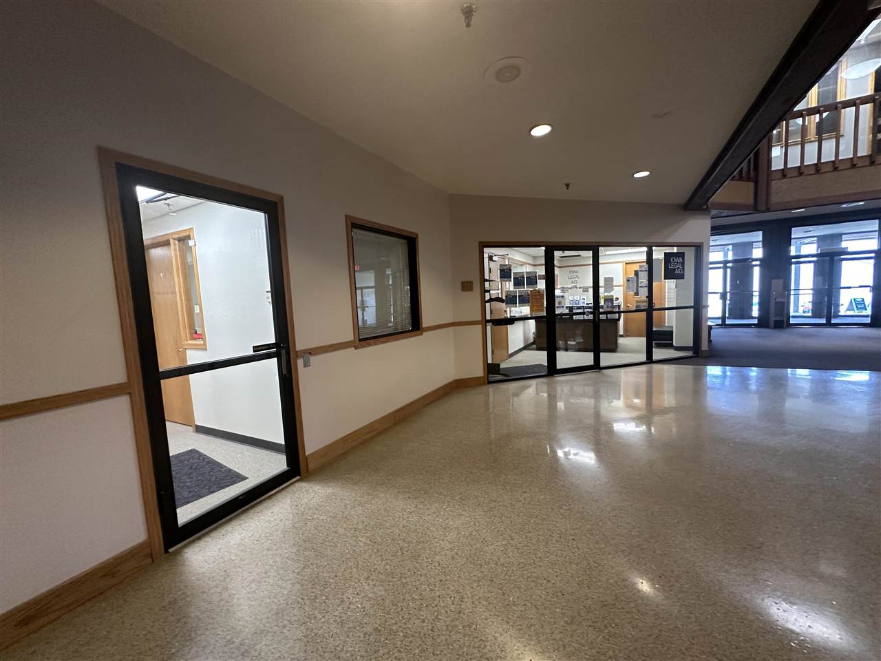 1700 1st Ave #10 IowaCity IA 52240