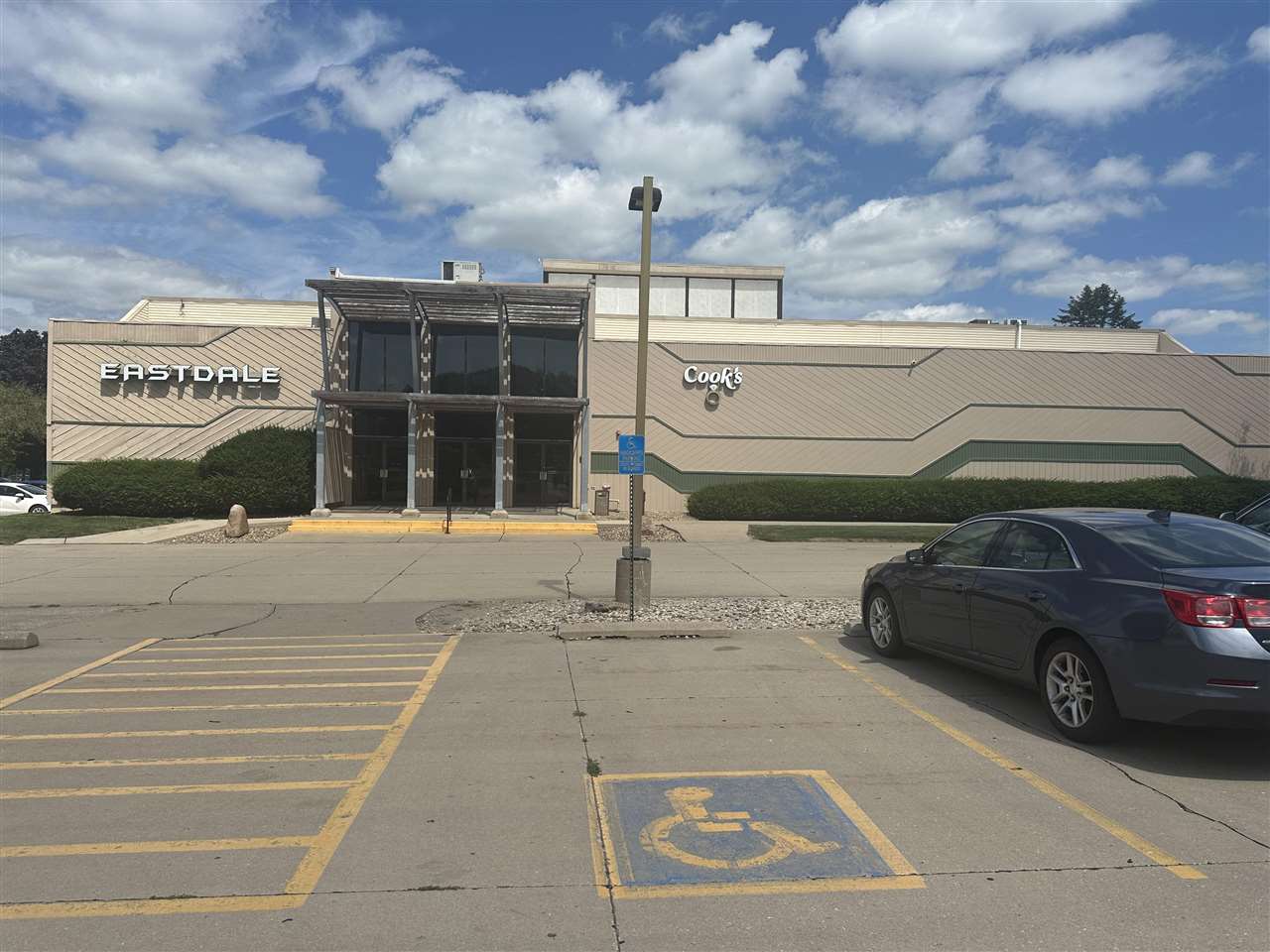 1700 1st Ave #10 IowaCity IA 52240