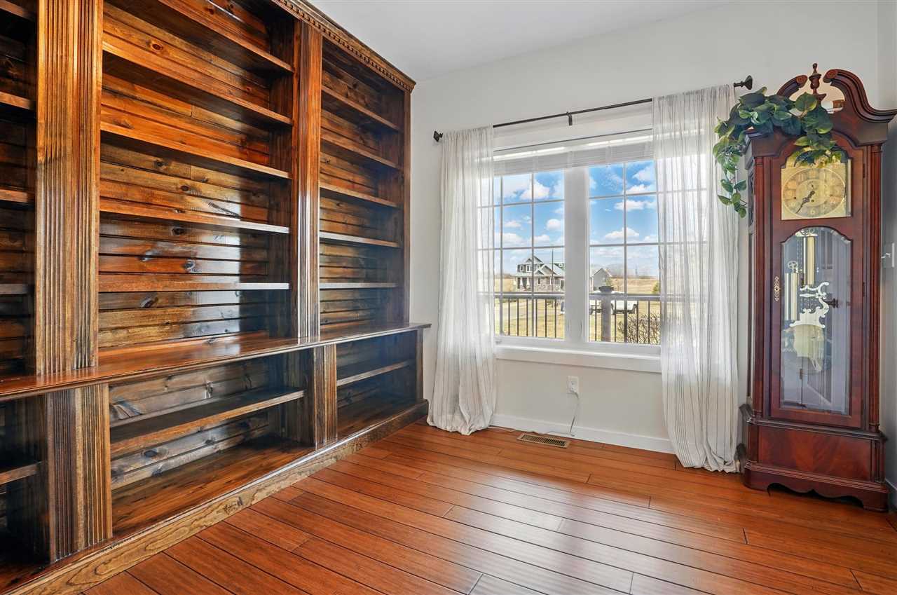 Property Photo 26