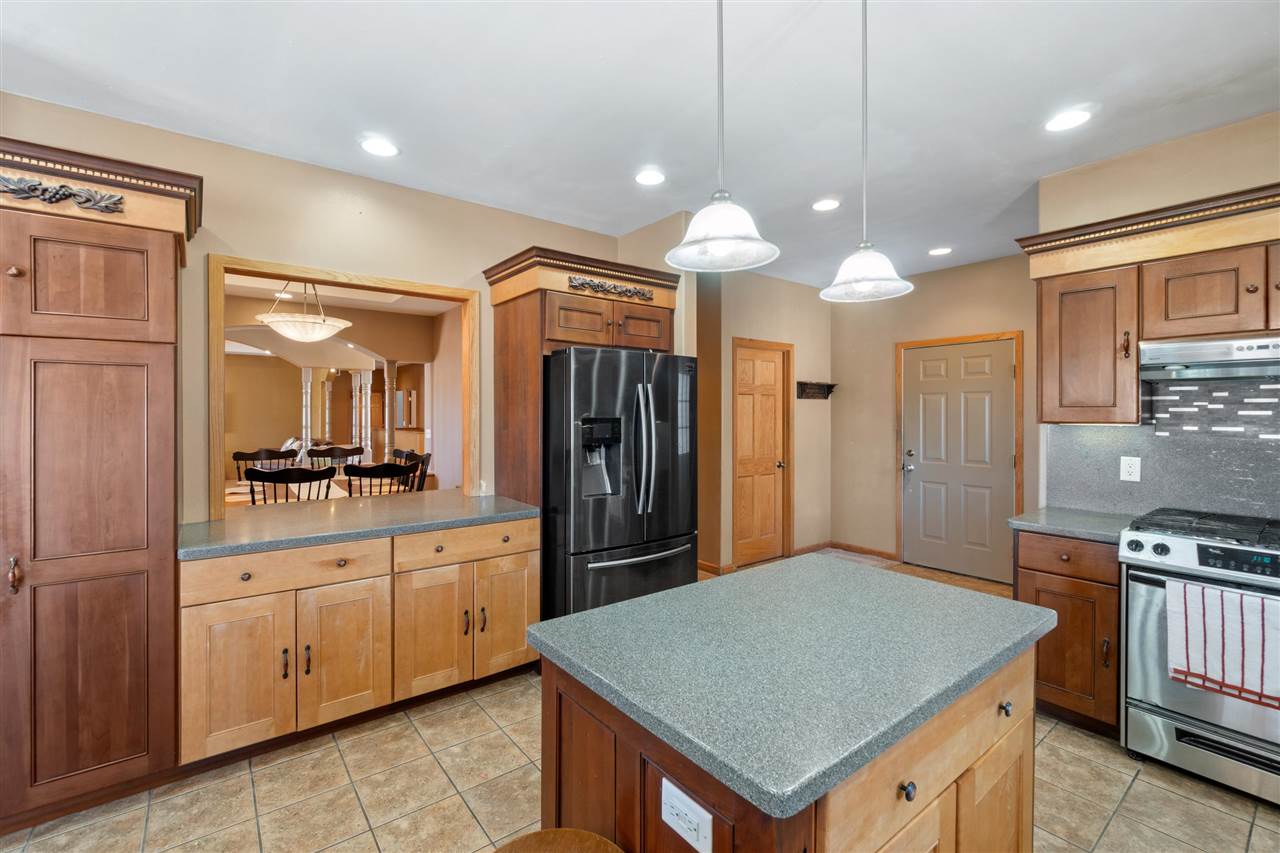 Property Photo 25