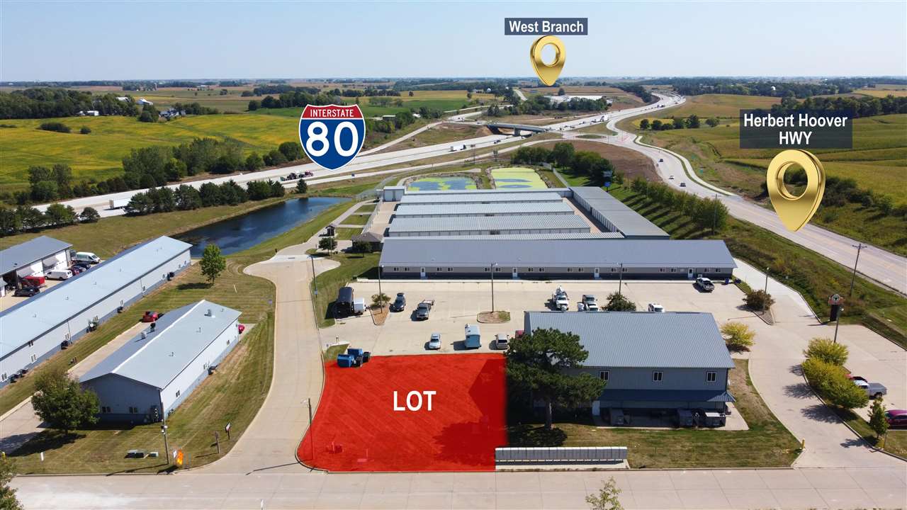 3592 Dolphin Dr SE IowaCity IA 52240