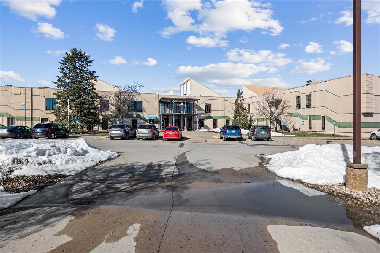 1700 S 1st Ave #22 IowaCity IA 52240