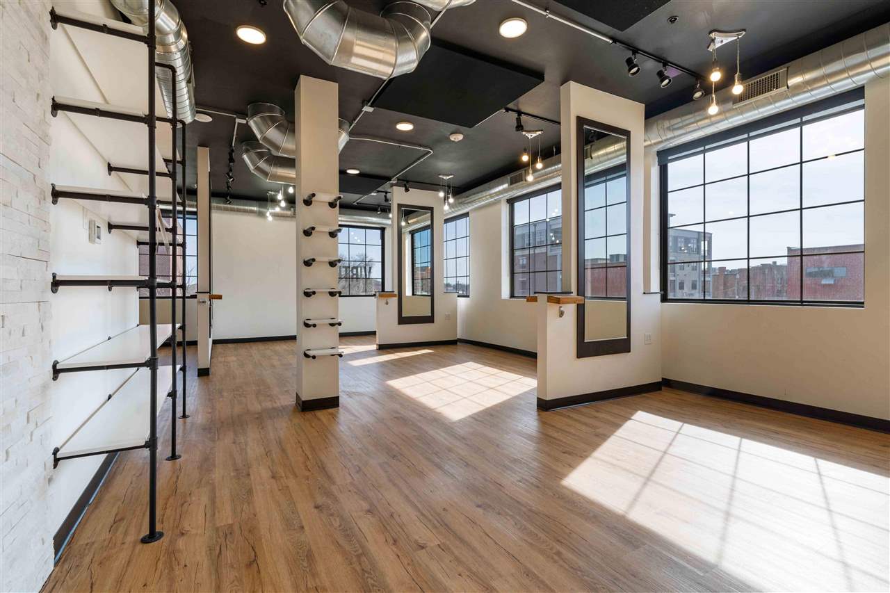 420 12th Ave SE #Floor 2 CedarRapids IA 52401
