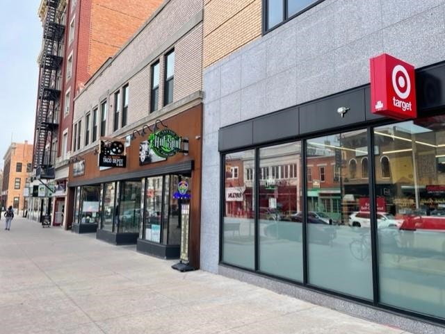 119 E Washington St #1st Floor Full Service Restaurant IowaCity IA 52240