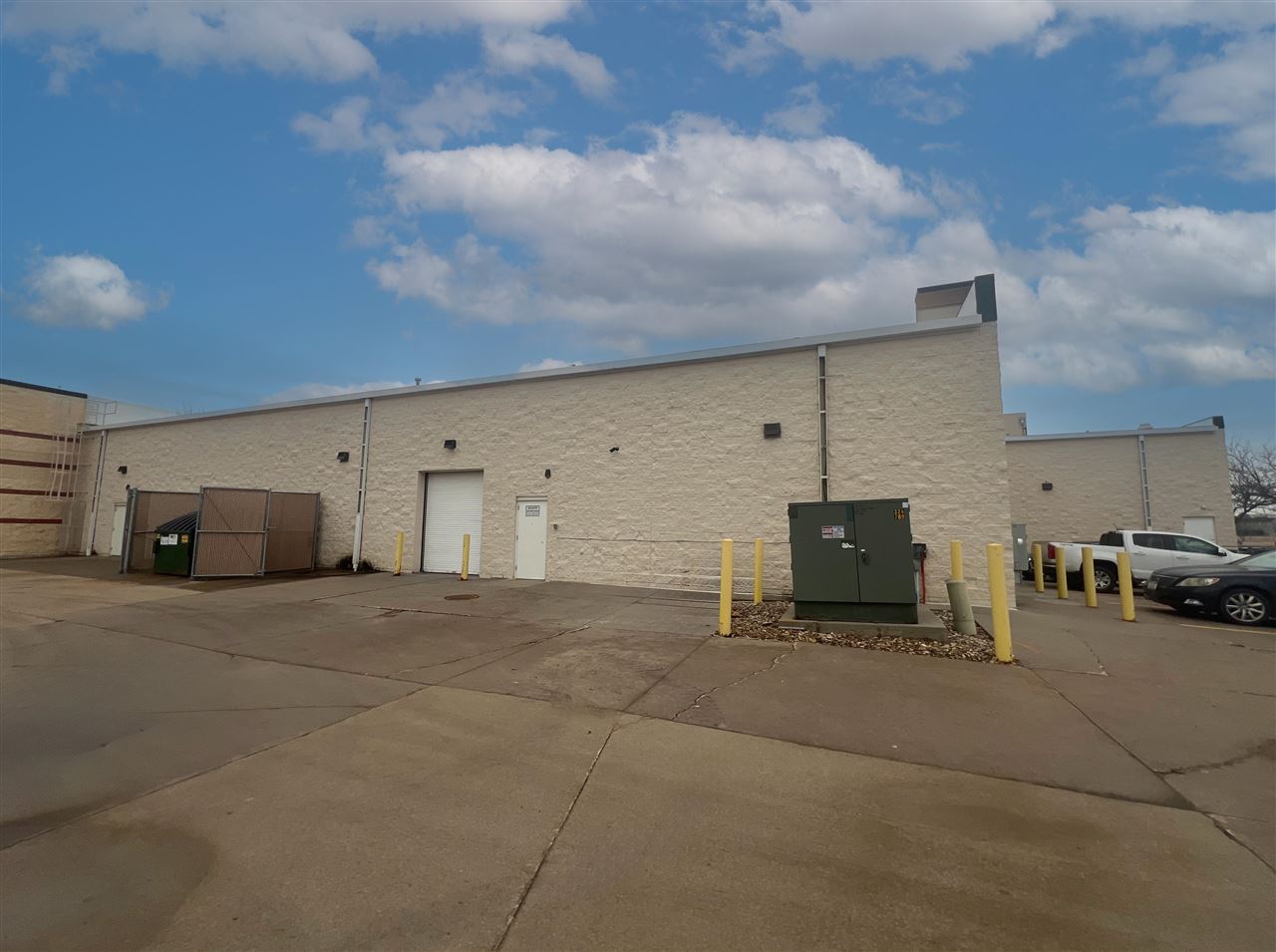 1407 Flammang Dr Waterloo IA 50702