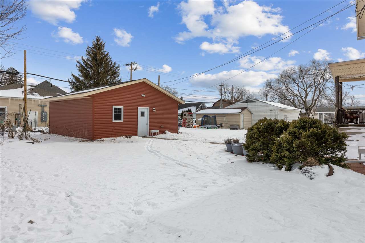Property Photo 32