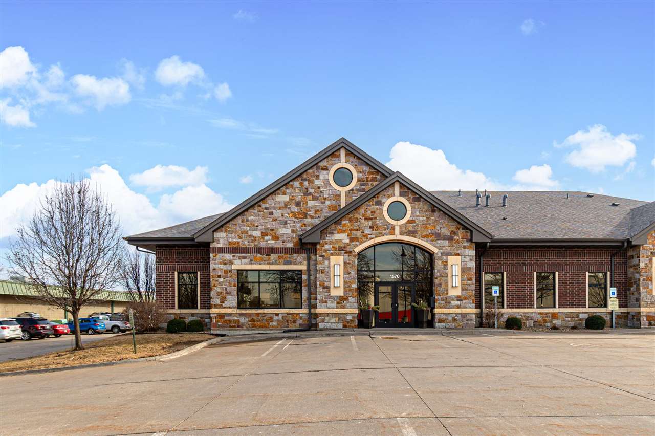 1570 Mall Dr IowaCity IA 52240