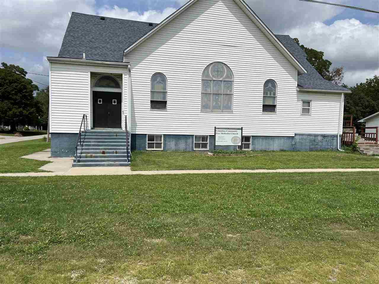 2408 Columbus St. ColumbusCityName IA 52737