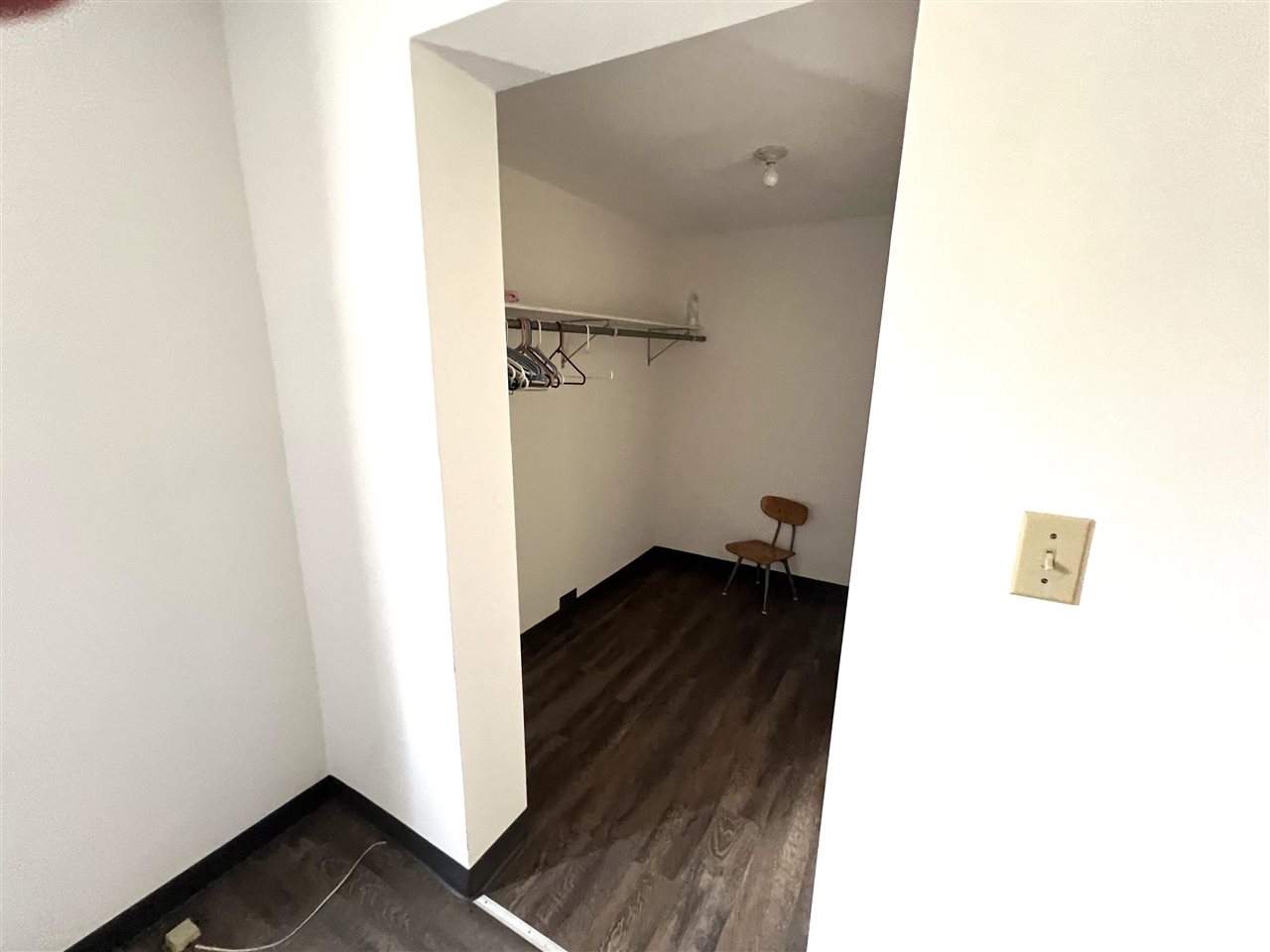 2408 Columbus St. ColumbusCityName IA 52737