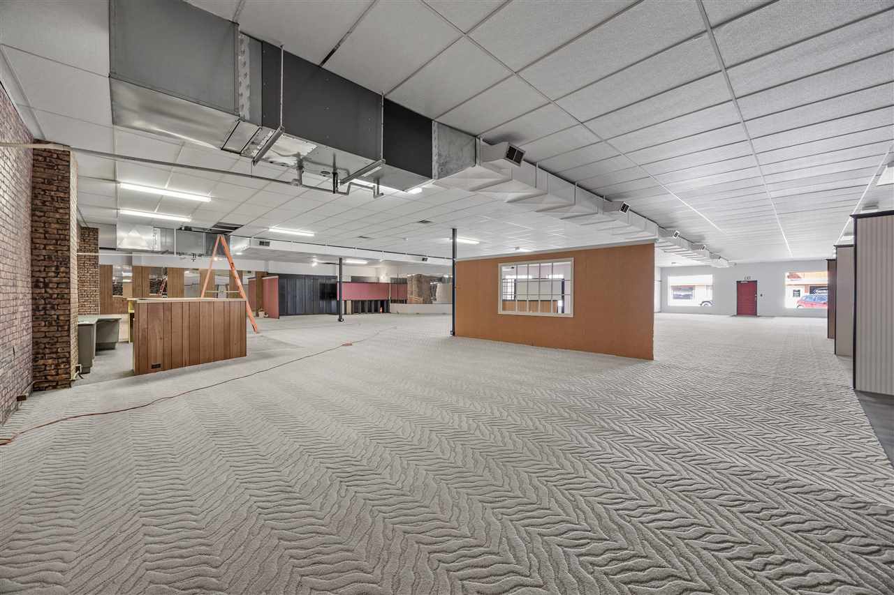 121 W 5th St Tipton IA 52772