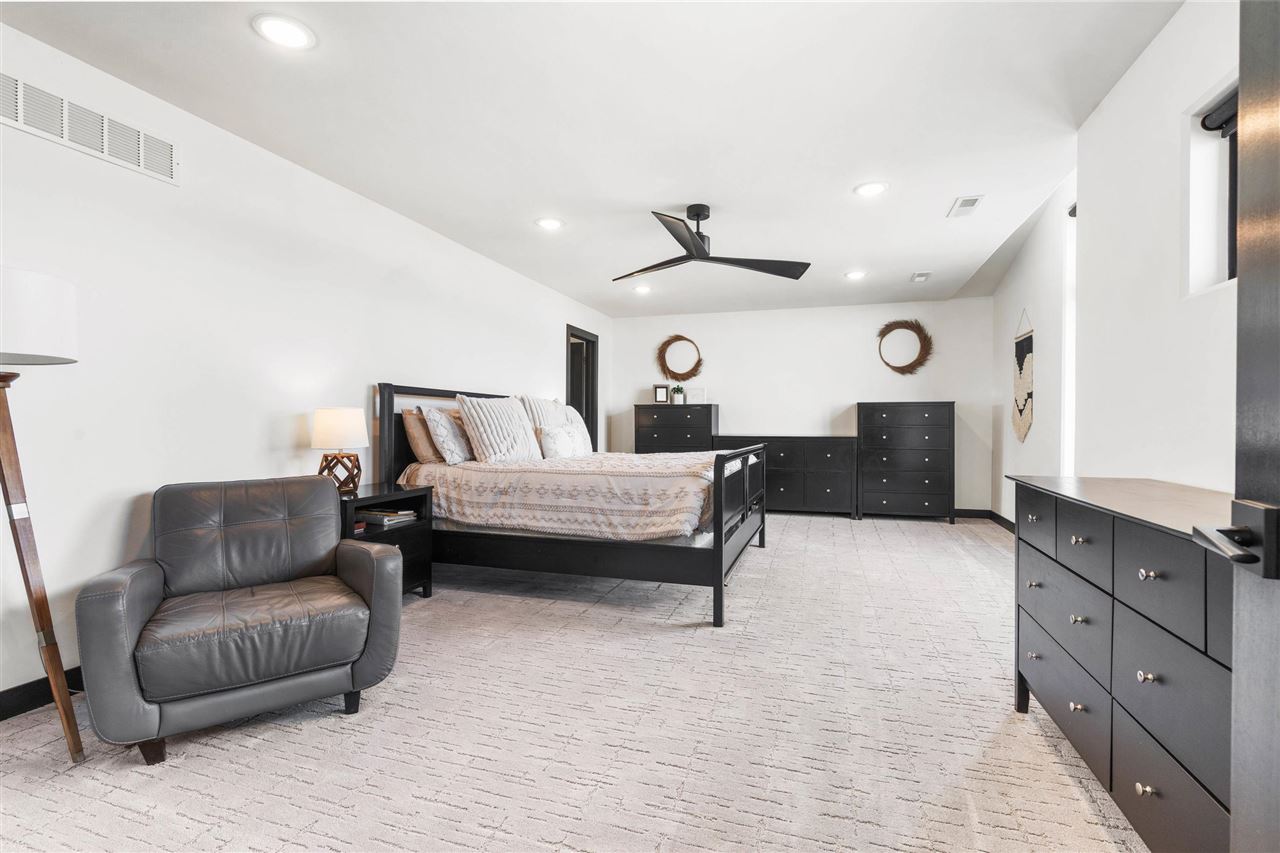 Property Photo 59