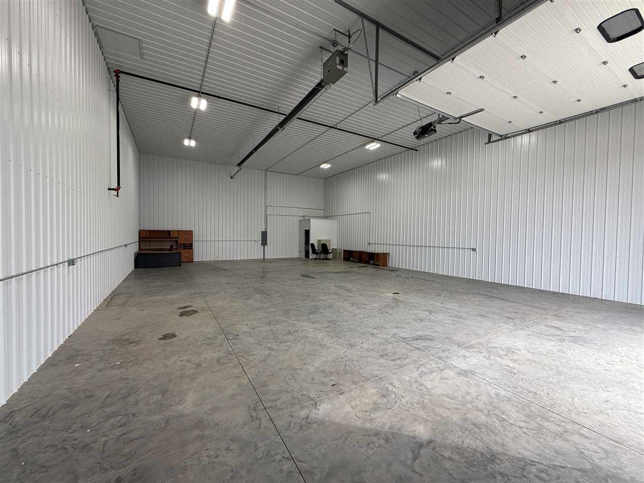 5259 Oak Crest Hill Rd SE #5A Hills IA 52235